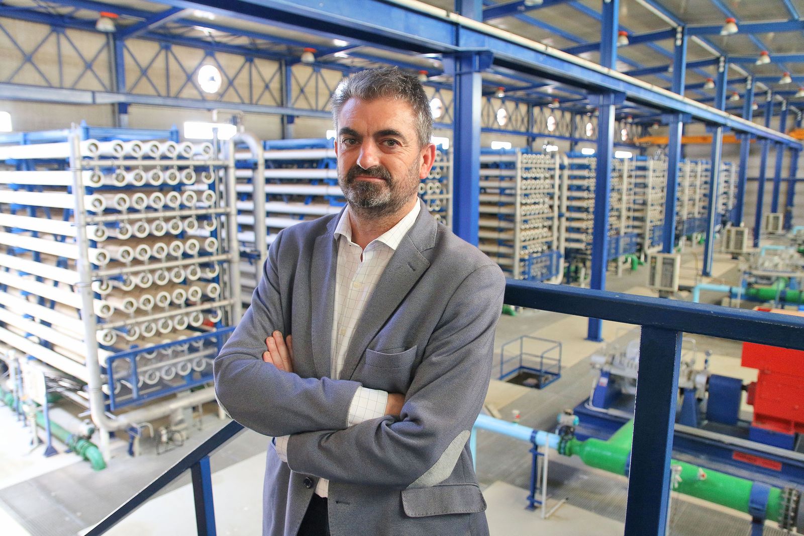 Colomina atiende a Diario de Almería en las entrañas de Mar de Alborán, donde Aqualia está movilizada trabajando para su puesta en marcha.