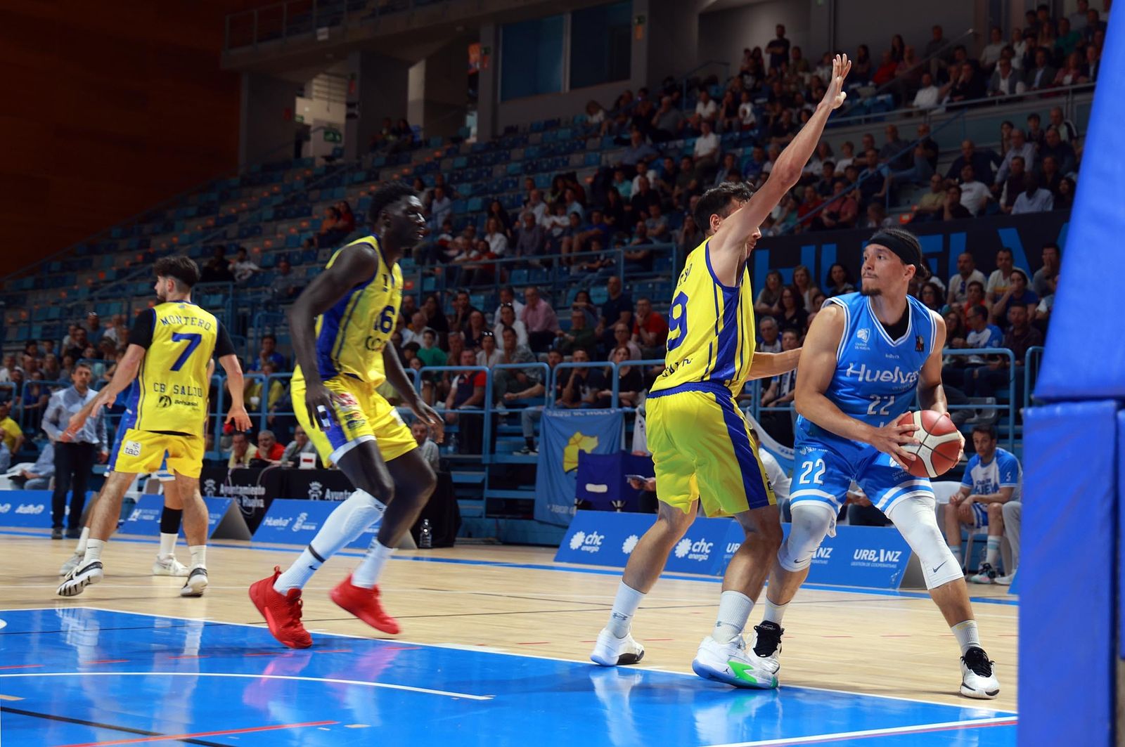 Las mejores imágenes del Ciudad de Huelva-CB Salou