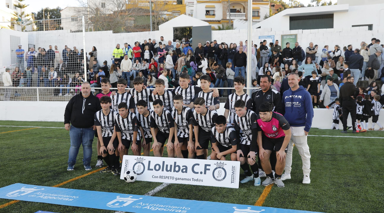 Las fotos de la inauguración del césped artificial del campo Teodosio Tomás del Loluba de Algeciras Las fotos de la inauguración del césped artificial del campo Teodosio Tomás del Loluba de Algeciras