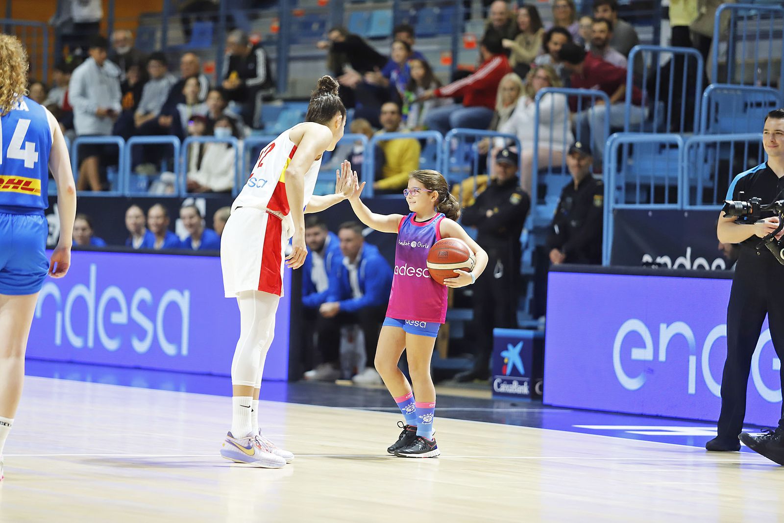 Imágenes del partido de la Selección Española femenina de baloncesto contra Islandia en Huelva