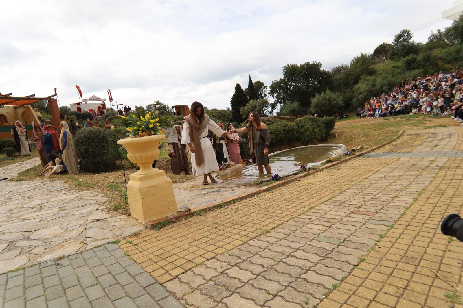 El Nazareno el Jueves Santo en Benalmádena Pueblo, en imágenes