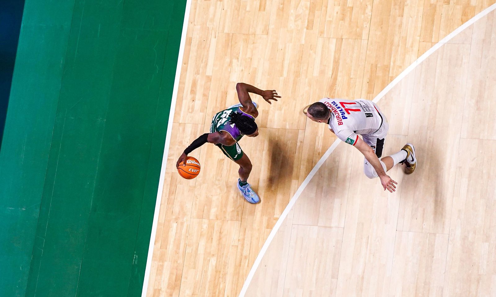 El Unicaja-Covirán Granada, en fotos