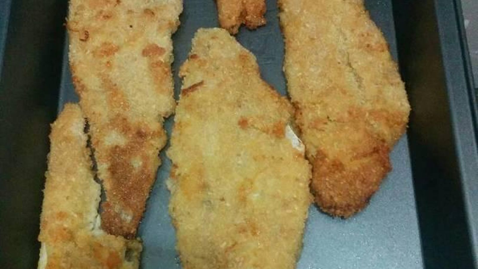 Filete de merluza empanada al horno