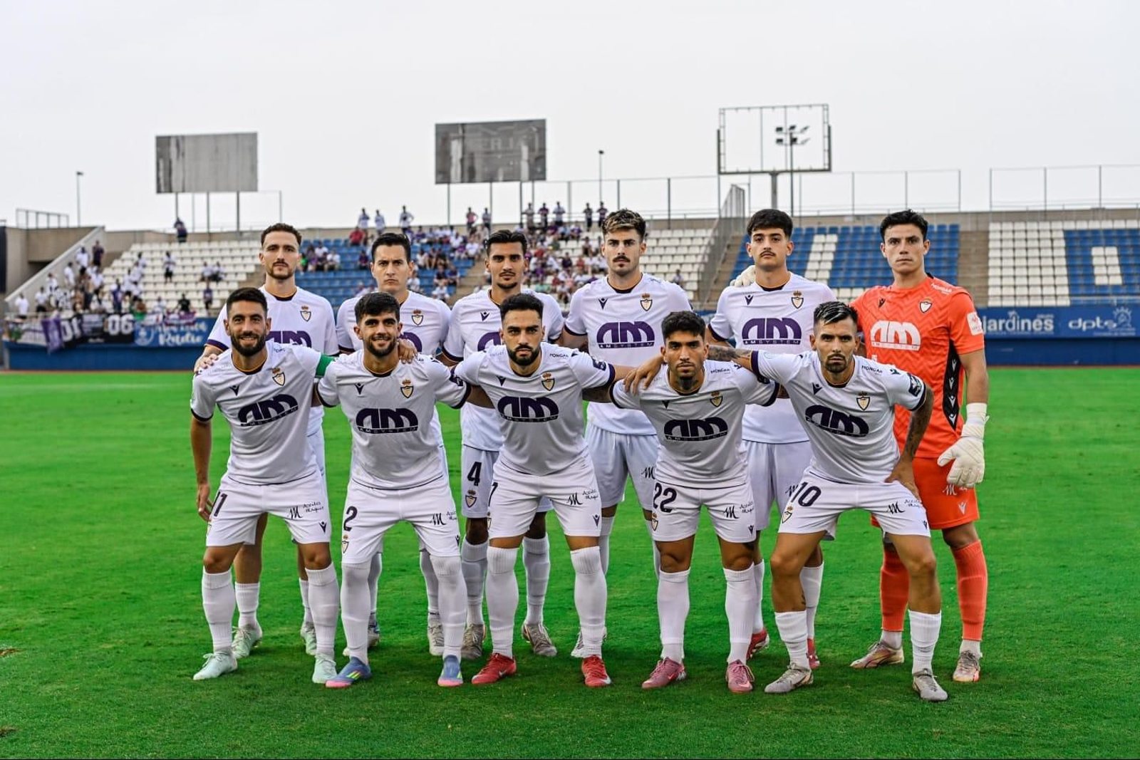 Alineación inicial del Real Jaén en el Artés Carrasco.