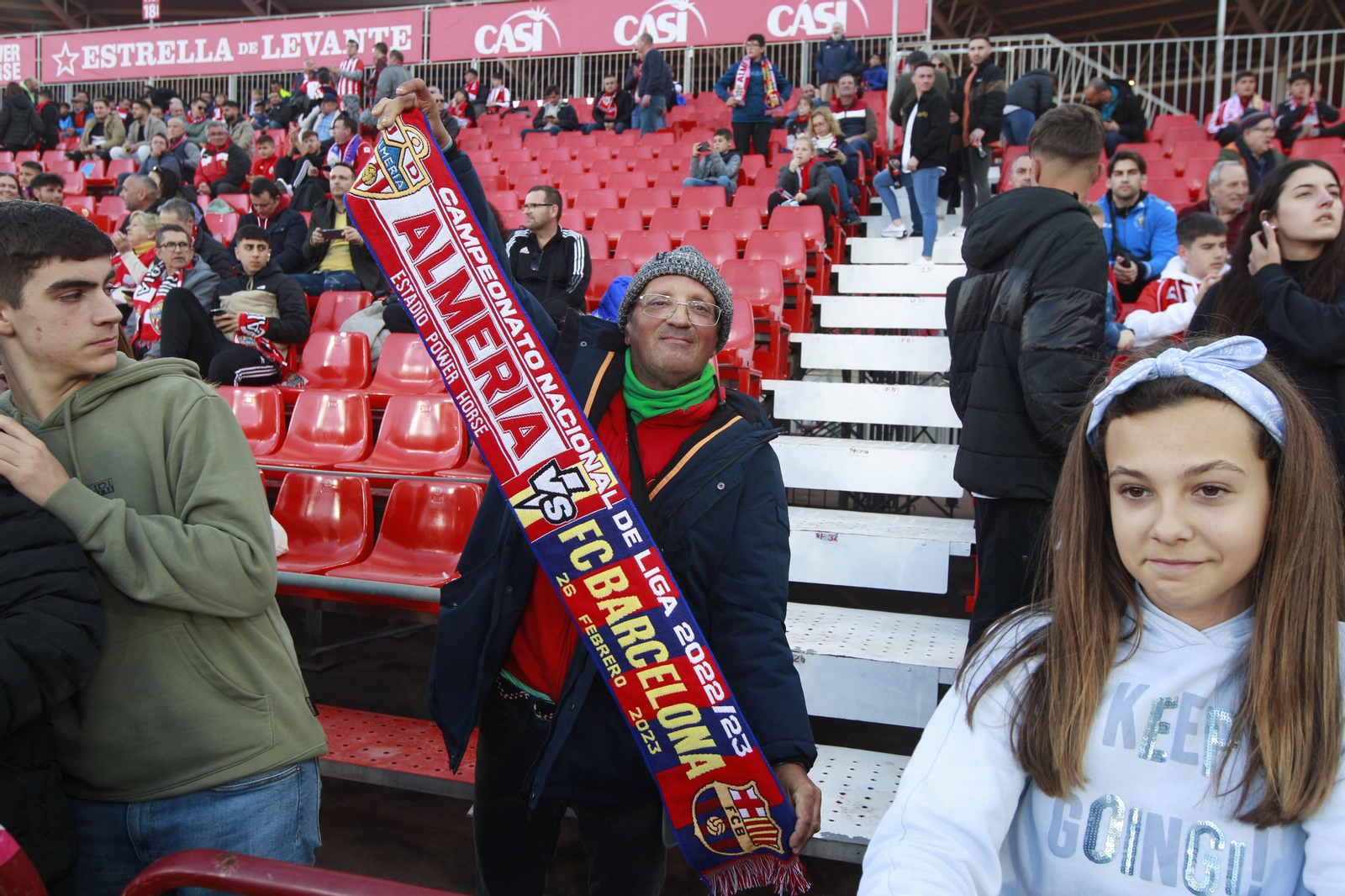 Imágenes de la victoria de la U.D. Almería ante el F.C. Barcelona
