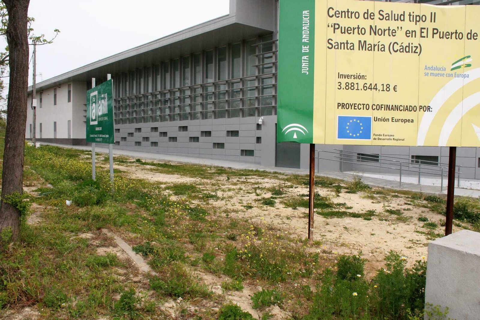 Una imagen del centro de salud Ángel Salvatierra.