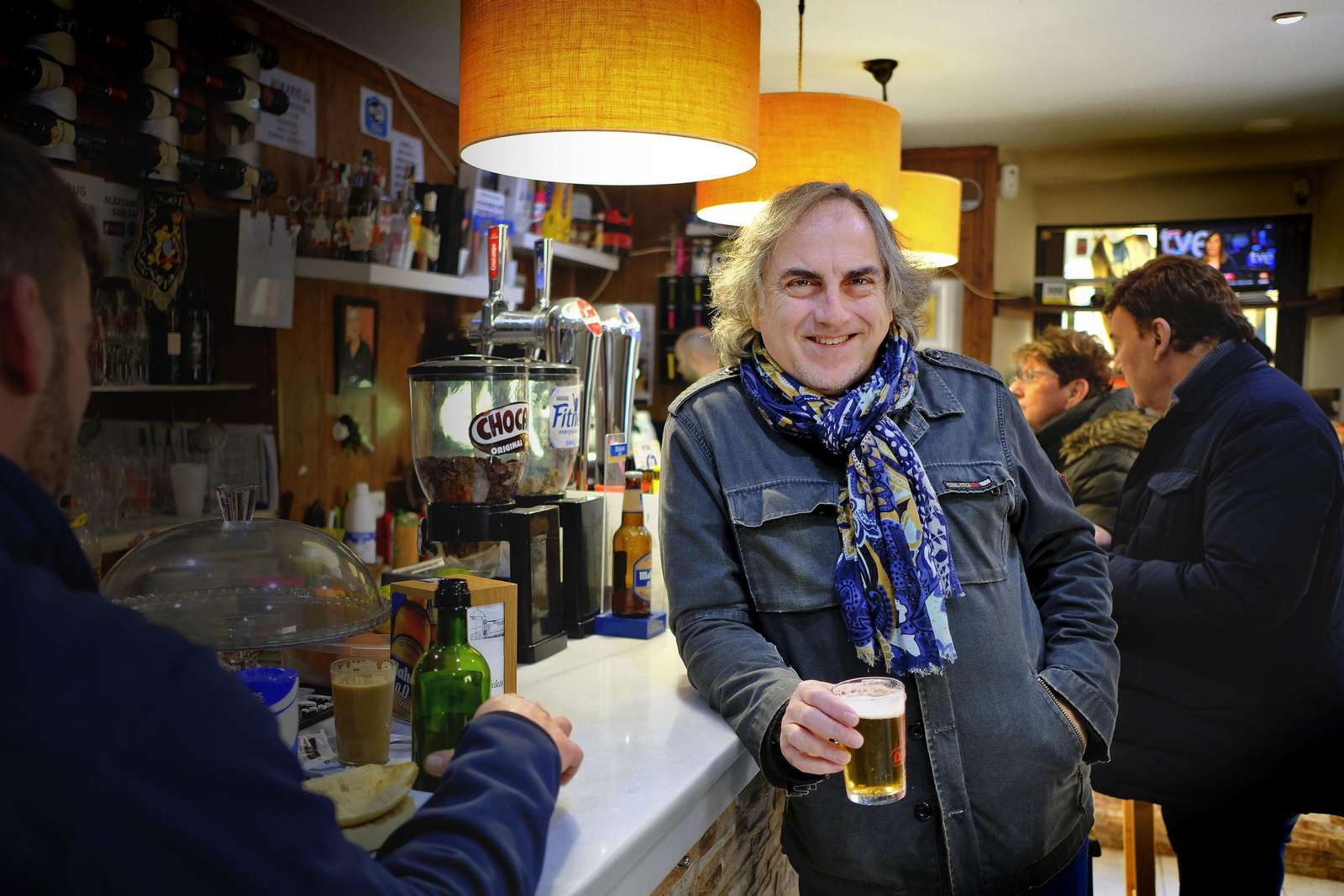 Selu García Cossío en el bar del Oratorio San Felipe Neri.