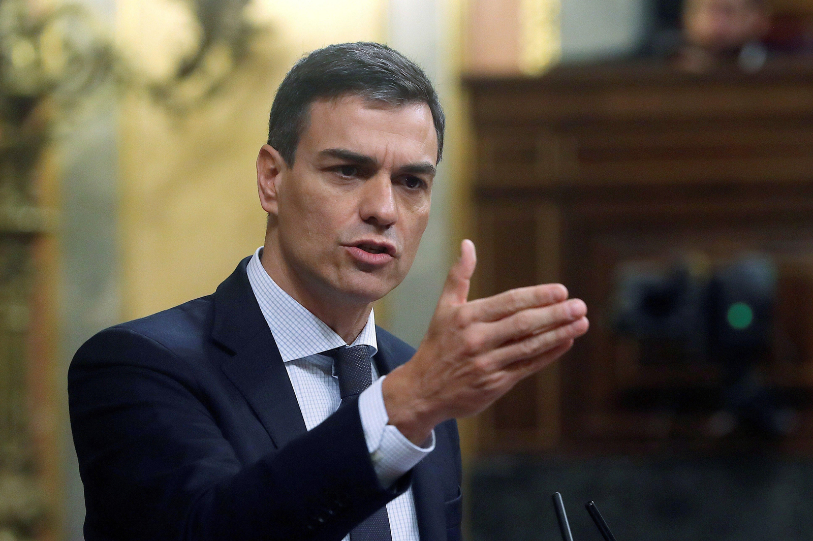 Pedro Sánchez, interviene desde la tribuna.