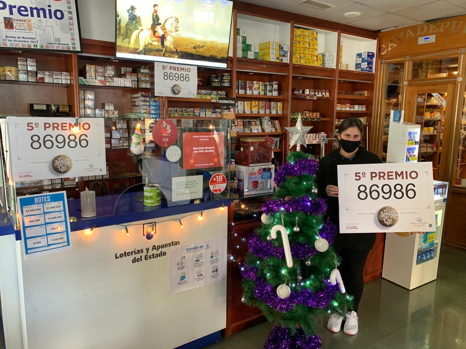 En el centro comercial Guadalmina, en Marbella, se ha vendido un décimo del quinto 86986.