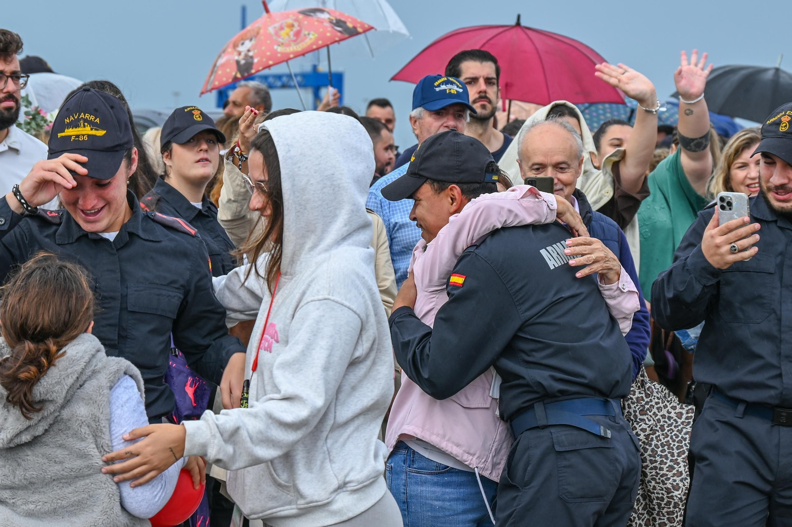 Las imágenes de la llegada de la fragata Navarra a la Base de Rota tras la operación Atalanta
