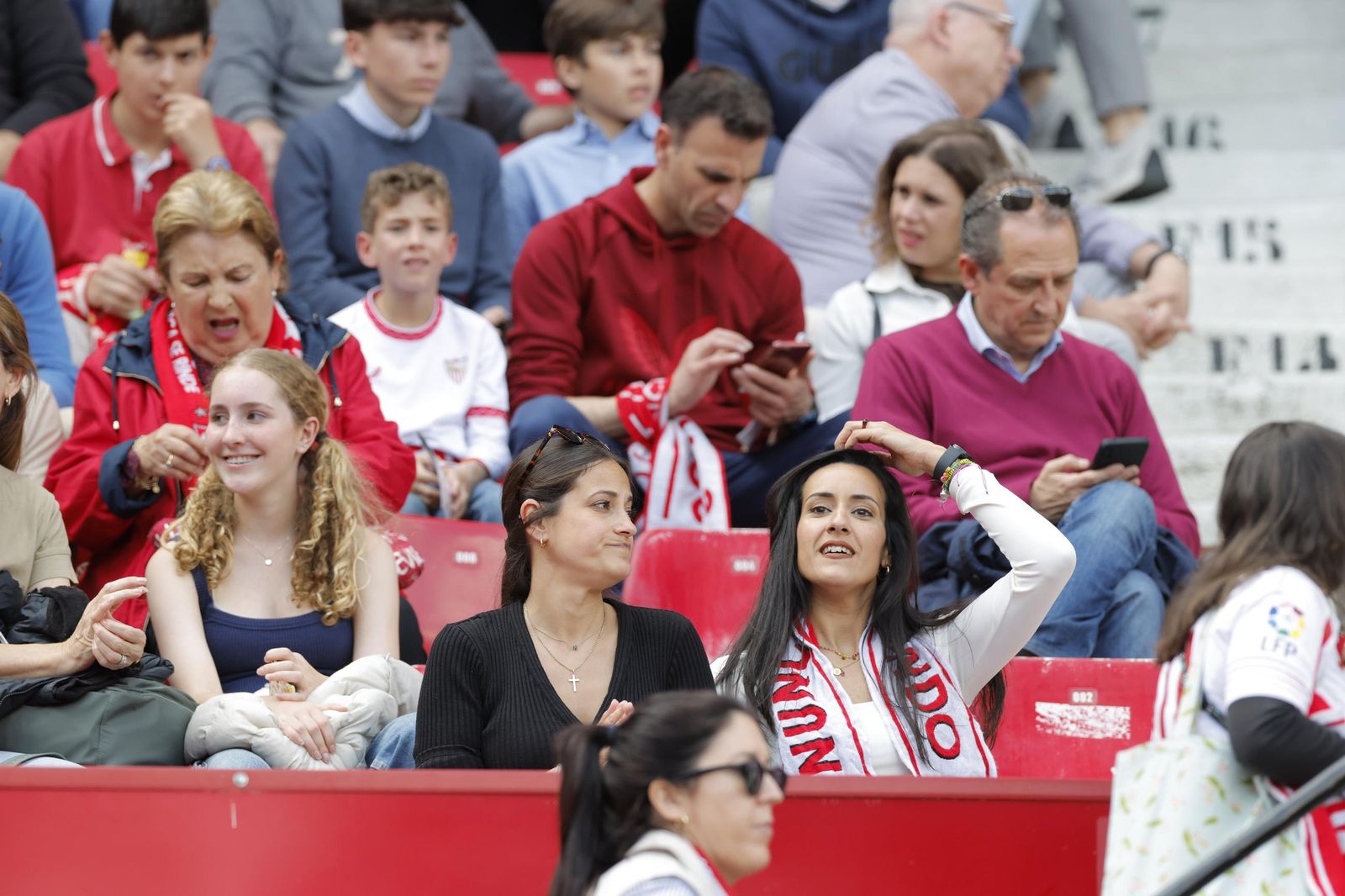 Búscate en las fotos del Sevilla Fc - Atlético de Madrid