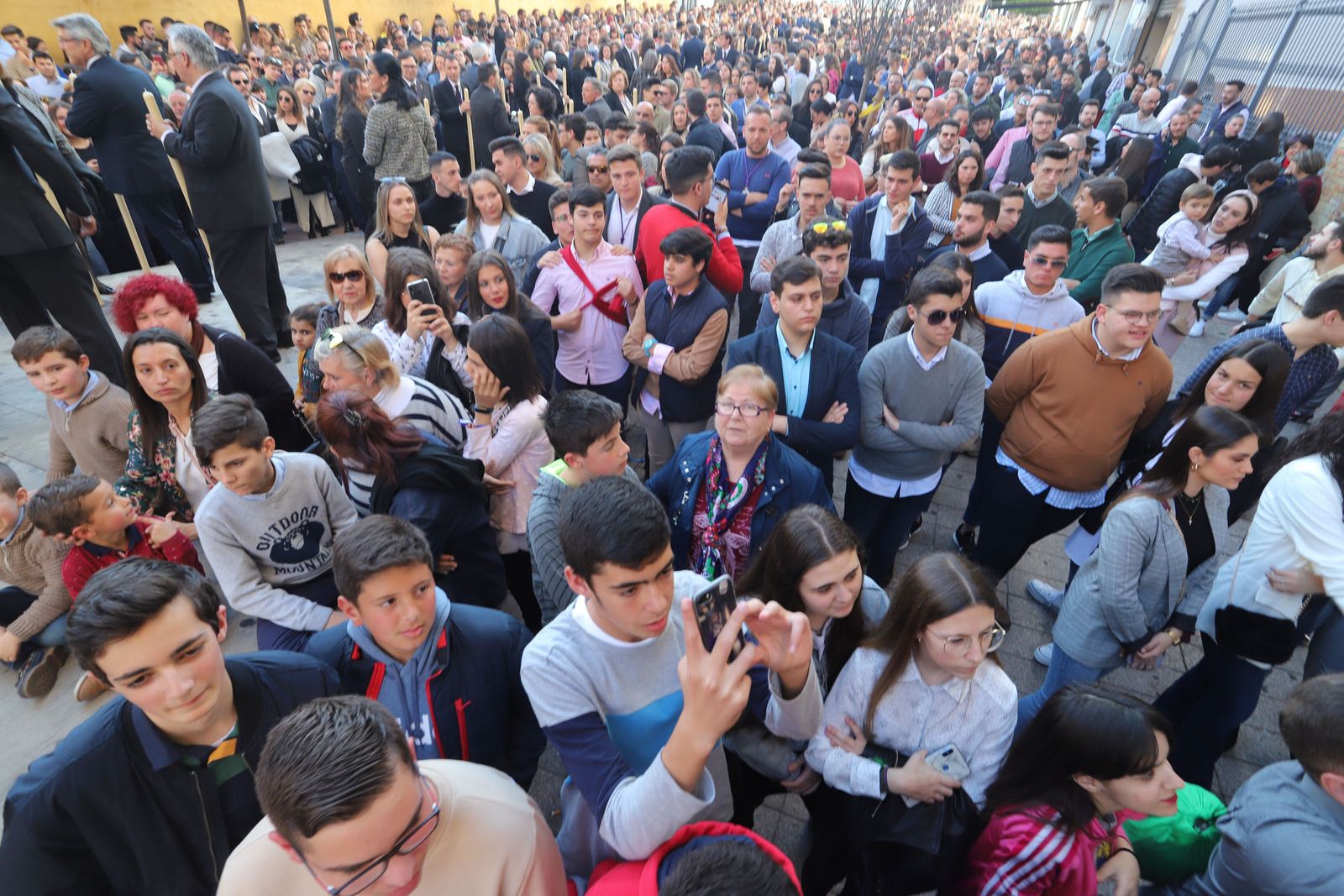 Imágenes del traslado del Cristo de Las Penas en sus Tres Caídas a la Milagrosa