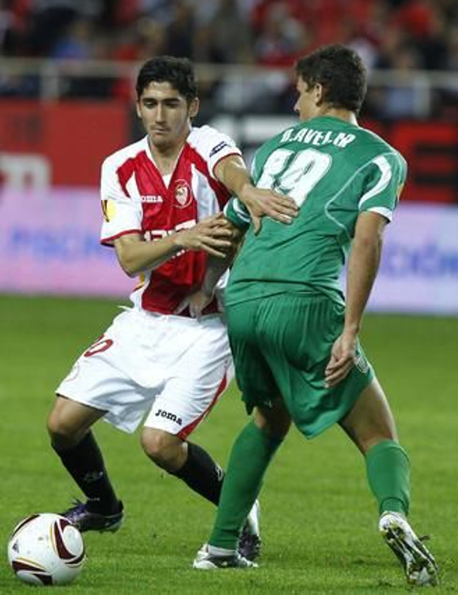 El Sevilla golea al Karpaty (4-0) en el Sánchez Pizjuán. / Antonio Pizarro