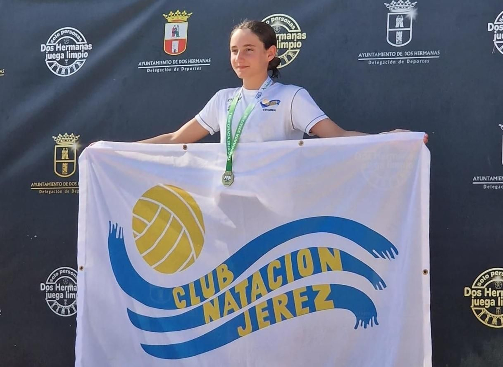 Virginia Ruz ha logrado dos oros y una plata en el Andaluz Alevín en Dos Hermanas. Virginia Ruz ha logrado dos oros y una plata en el Andaluz Alevín en Dos Hermanas.