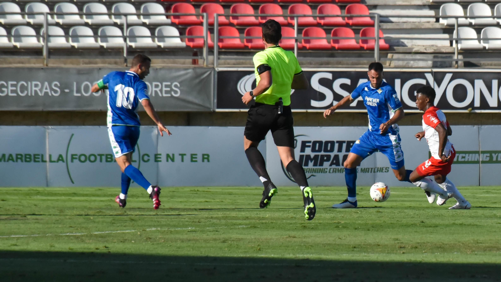 Las fotos del Betis - Almería en esl estadio Nuevo Mirador