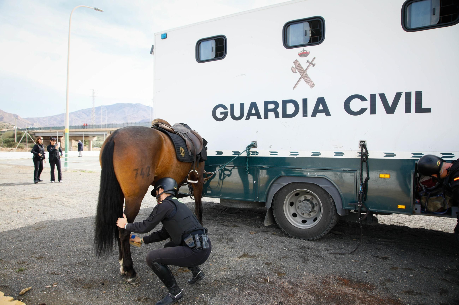 Imágenes del Escuadrón de Caballería de la Guardia Civil en Gádor.