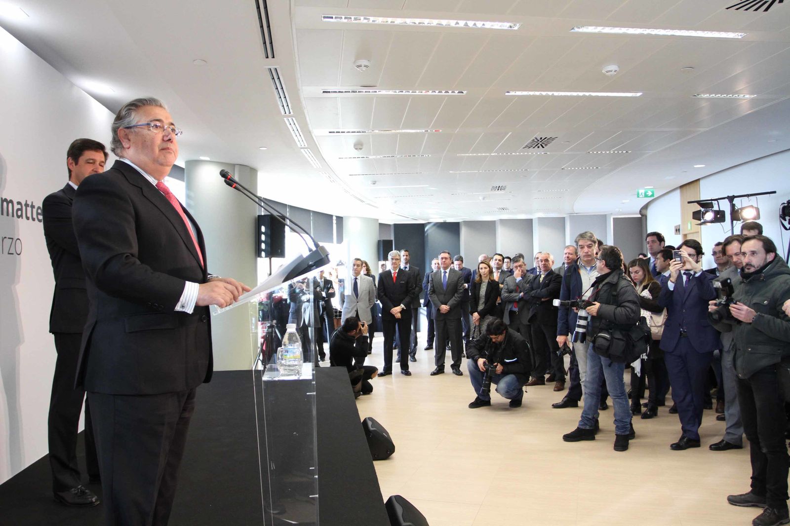 Zoido durante su intervención en la Torre Sevilla.