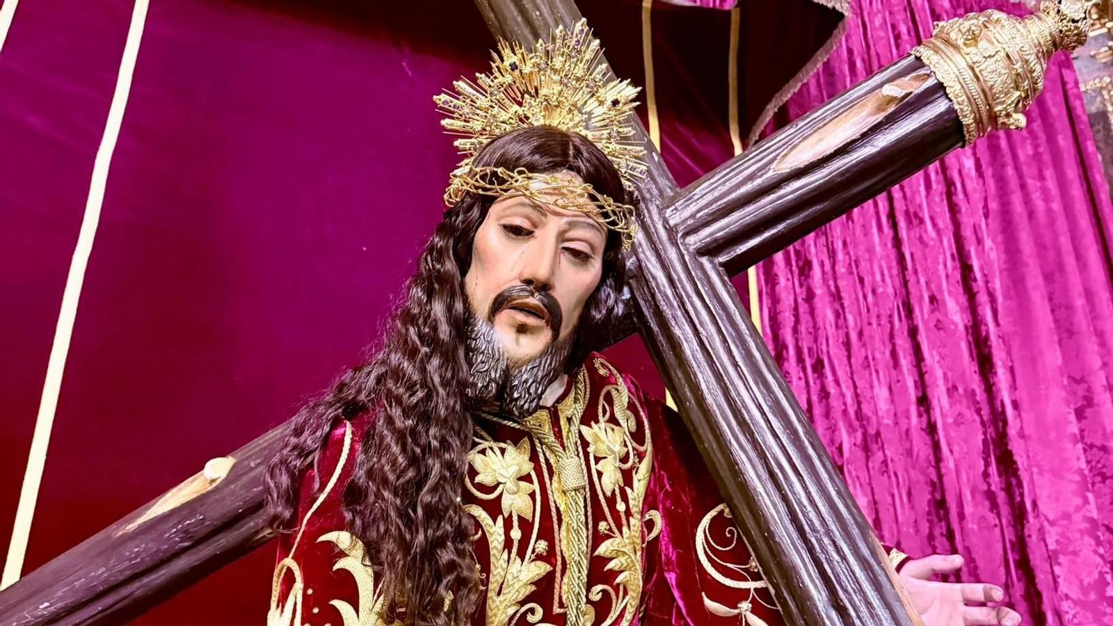 Fotogalería: Altar de Cultos Hermandad del Rosario 2025