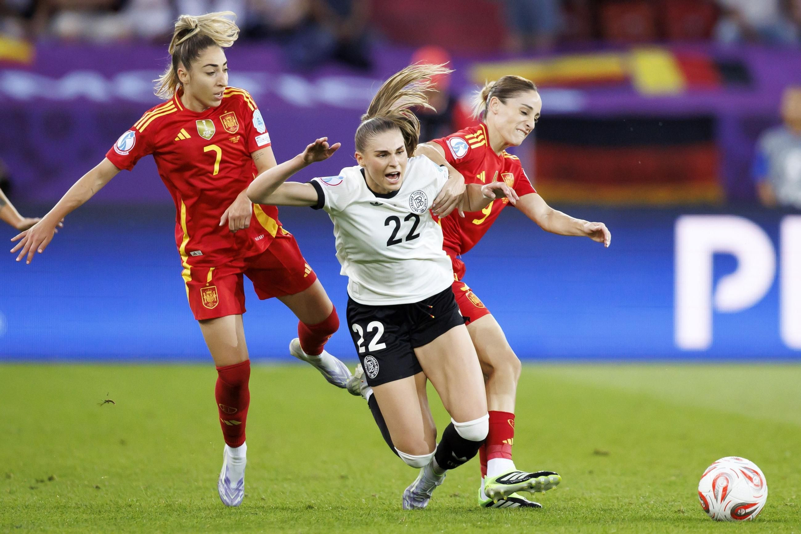 Las mejores imágenes de la semifinal Alemania - España de la Eurocopa femenina
