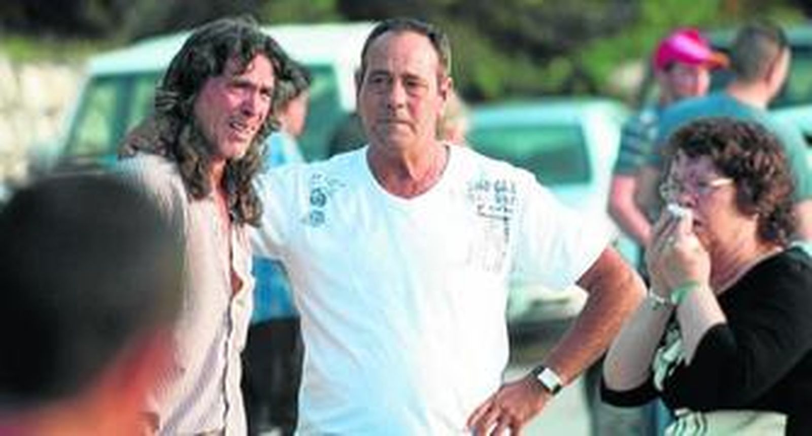 La familia, destrozada, tras conocer la noticia.