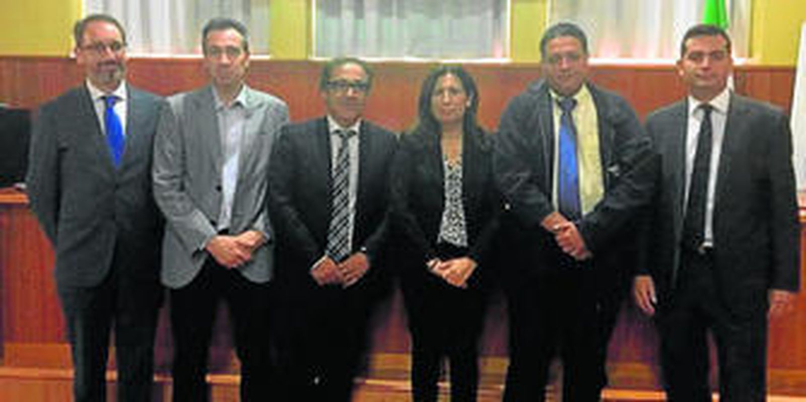 Trinidad Cabeo presidió la mesa de una jornada junto a expertos de comercio.