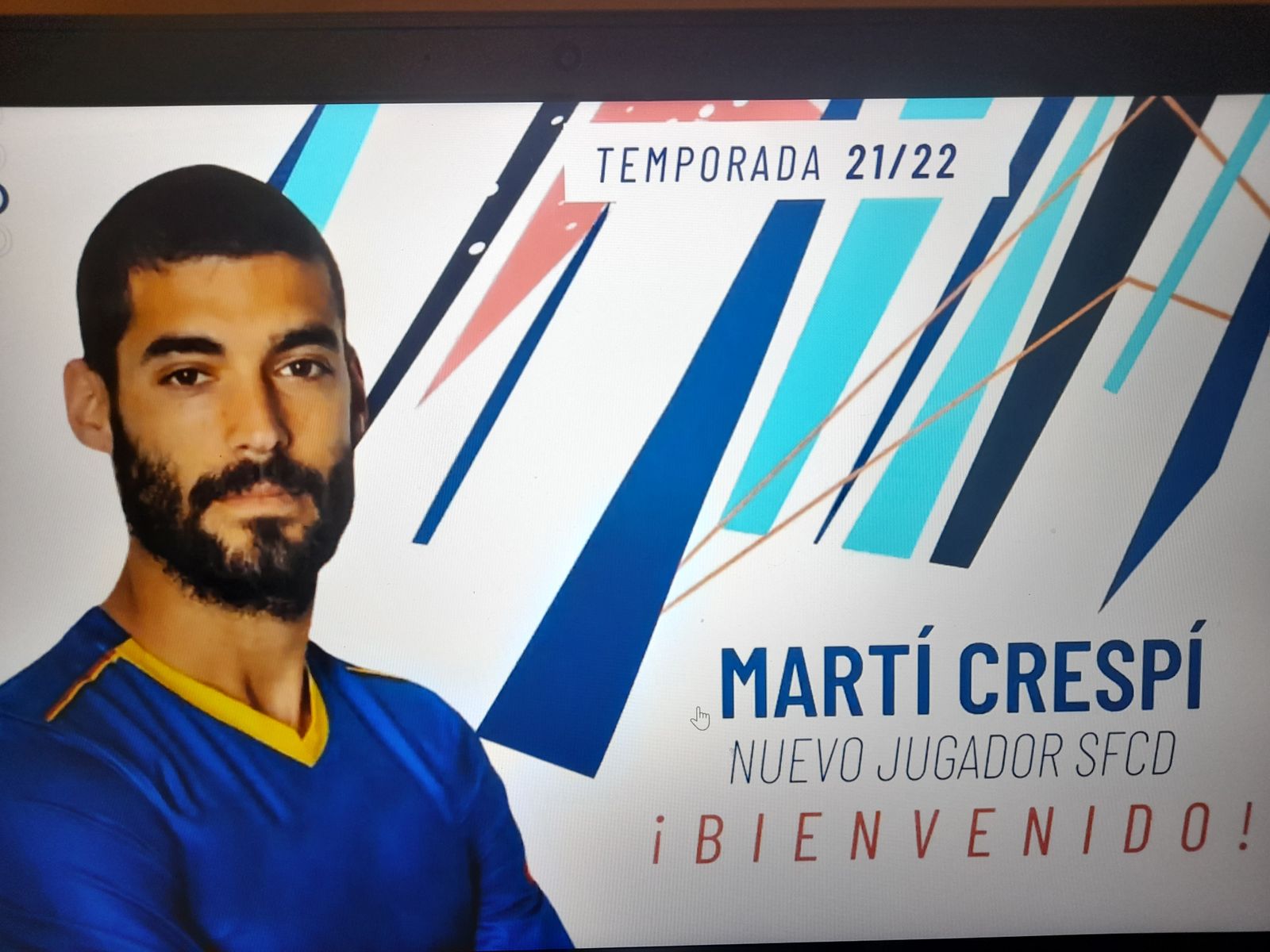 La bienvenida del San Fernando a Martín Crespí.