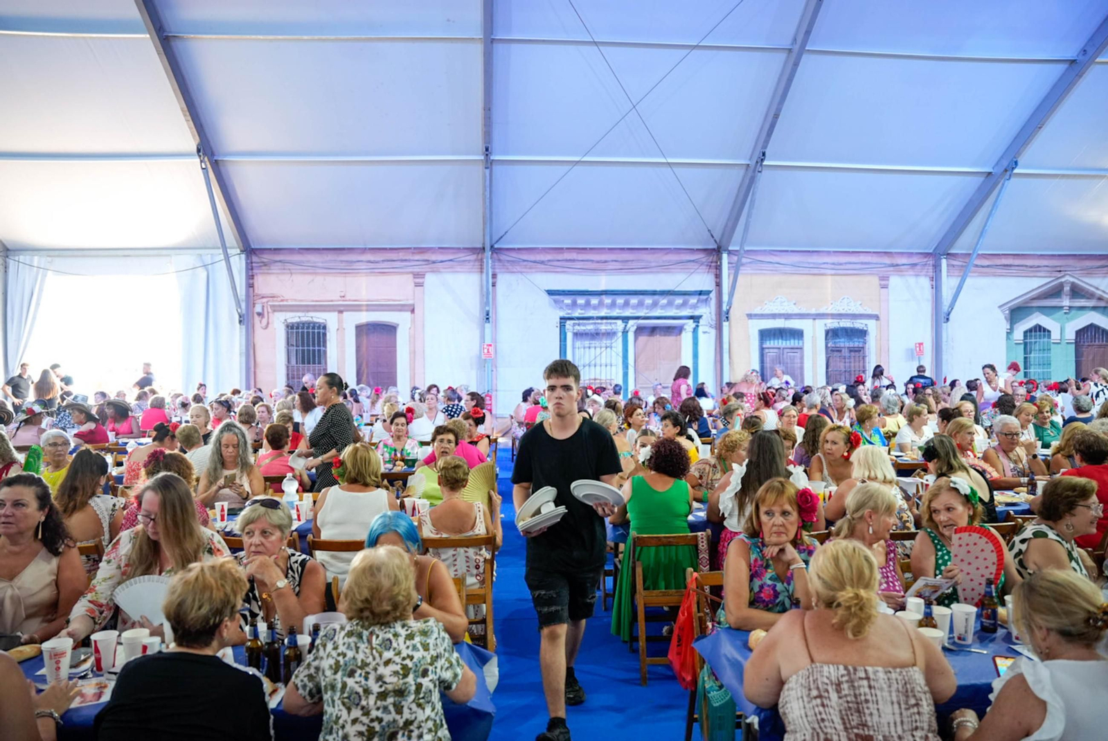 Las fotos de la comida de homenaje a la mujer en la Feria de Almería