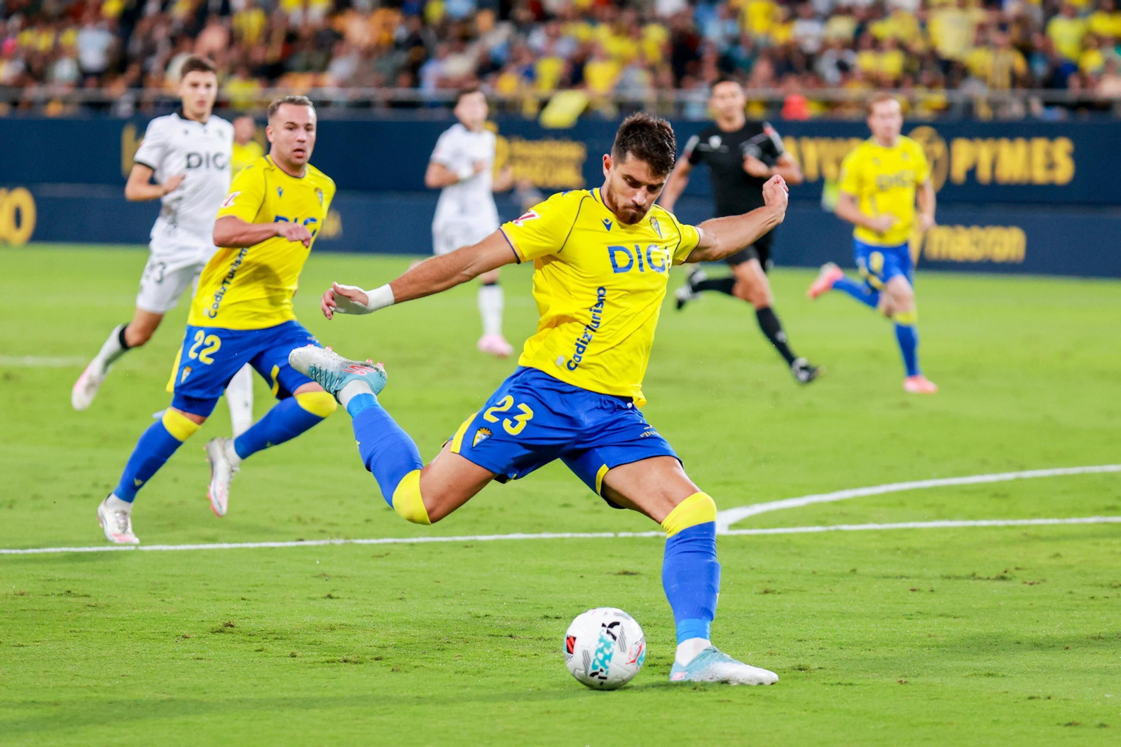 Las imágenes del Cádiz CF-Burgos