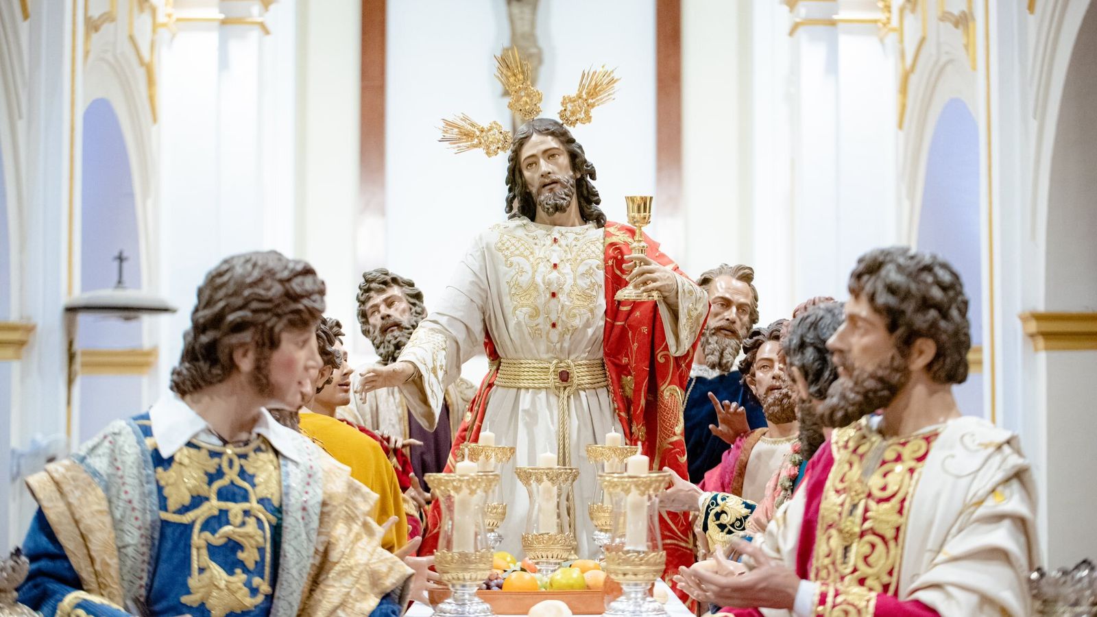 El paso de La Cena de Málaga para su procesión