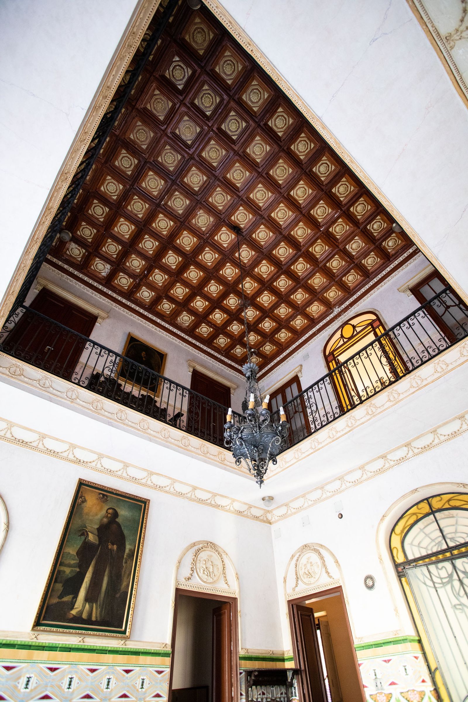 Imágenes del exterior e interior de la Casa de los Cuadri, que levantará a finales de los años 20 del siglo pasado, el emprendedor Juan Vides Álamo.