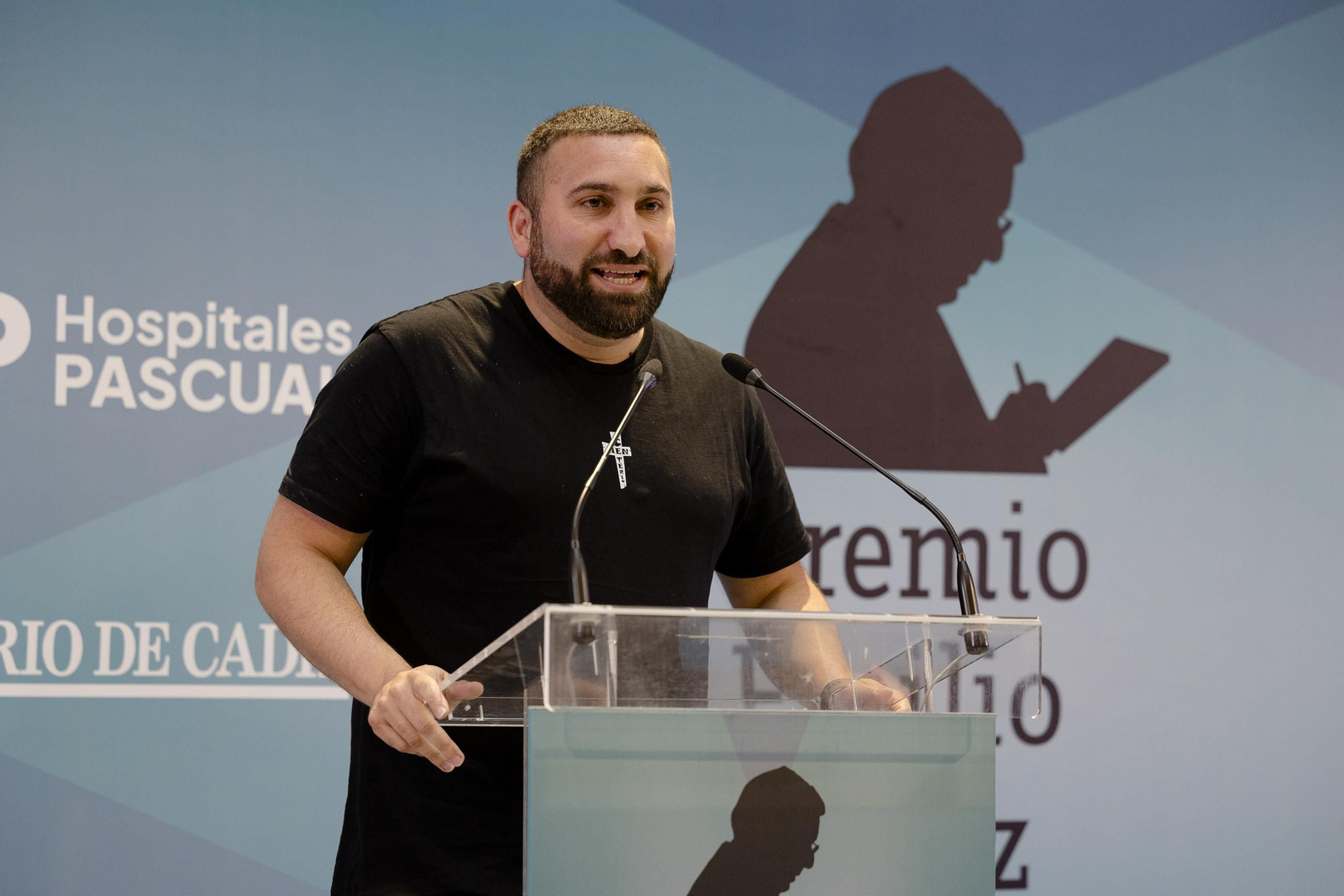 Las imágenes de la entrega del IX Premio 'Emilio López' a la comparsa de Jona 'El cementerio'