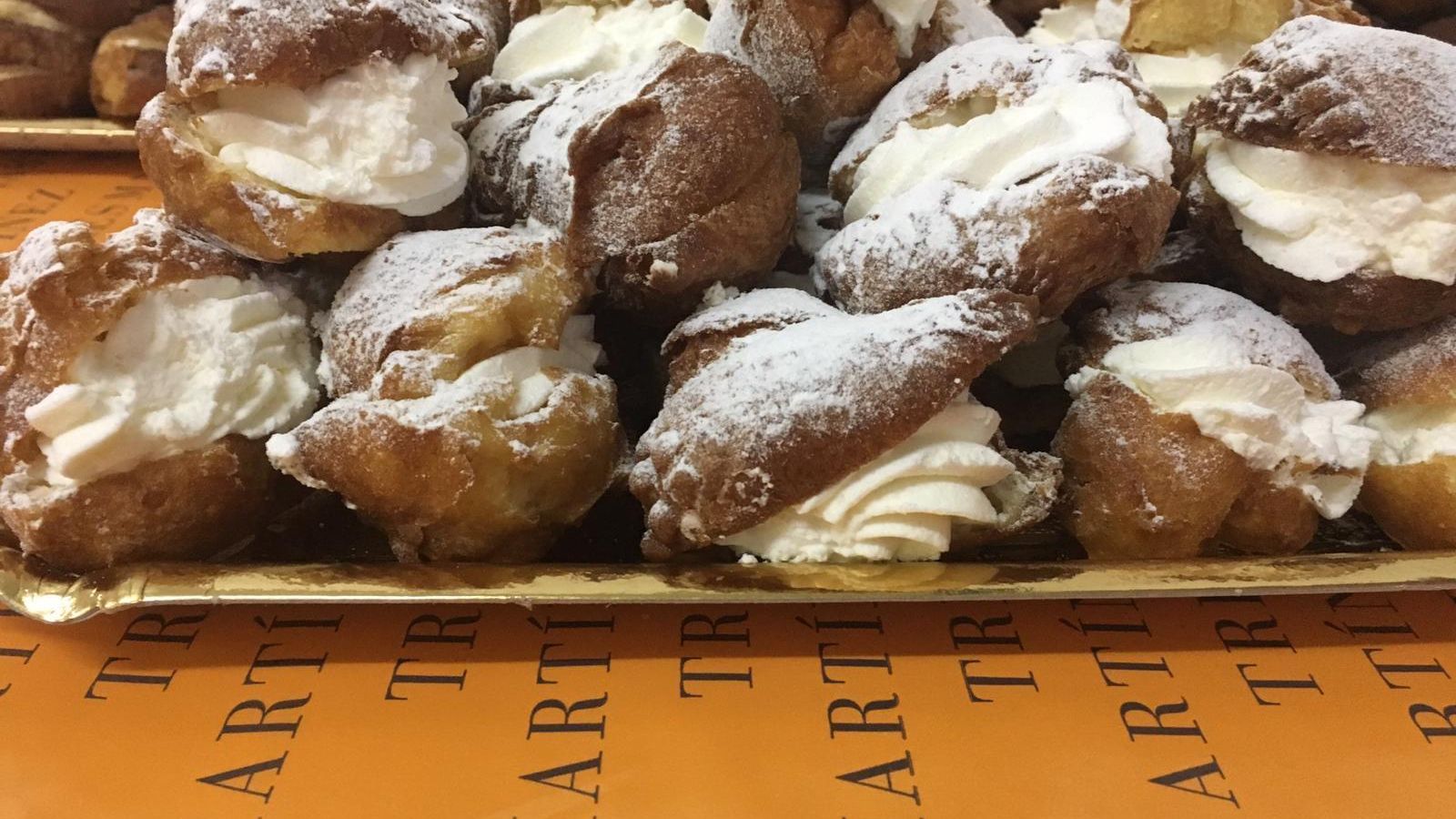 Los buñuelos de Tres Martínez (Barbate)