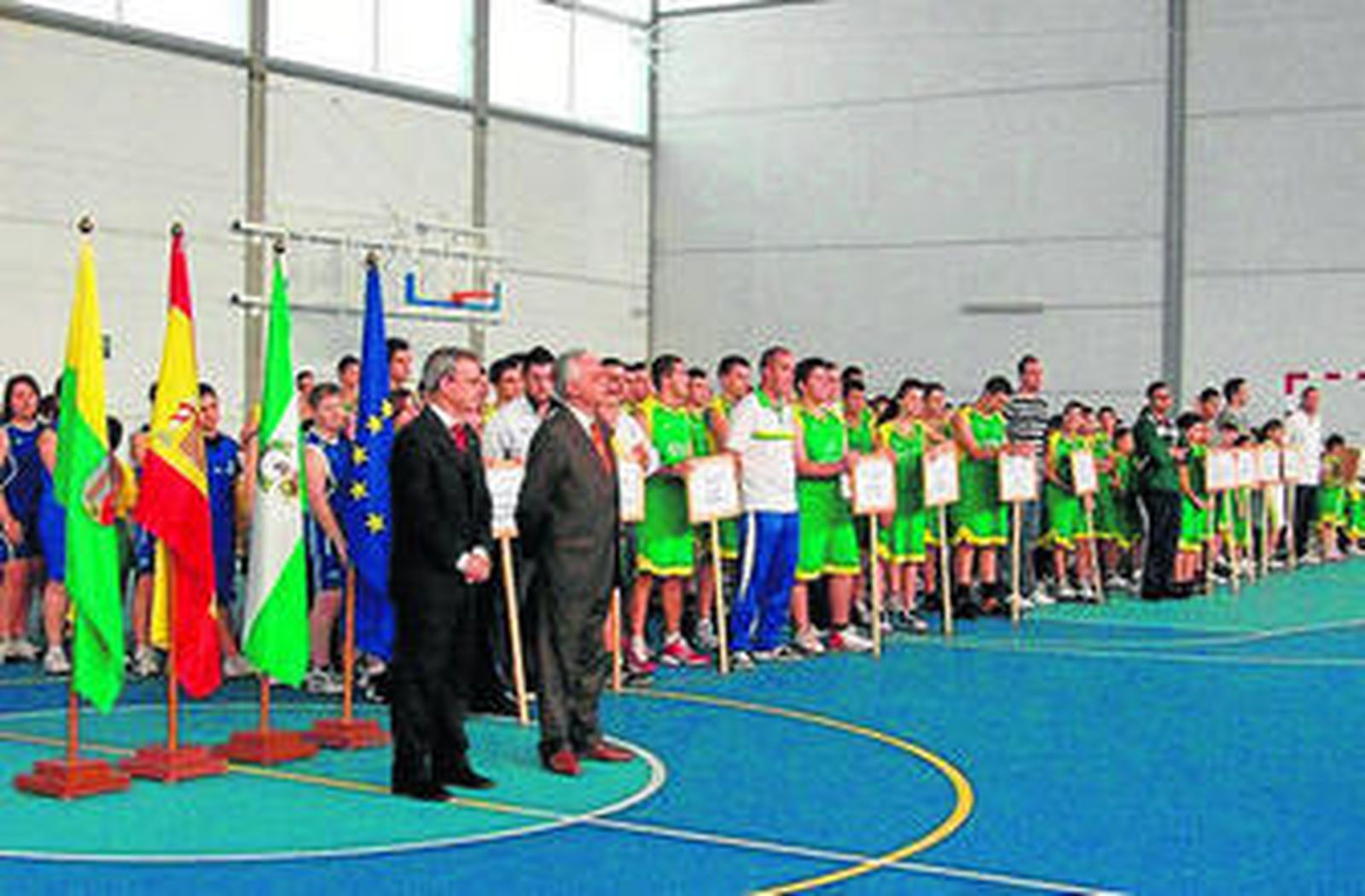 Inauguración ayer del pabellón de Cártama.