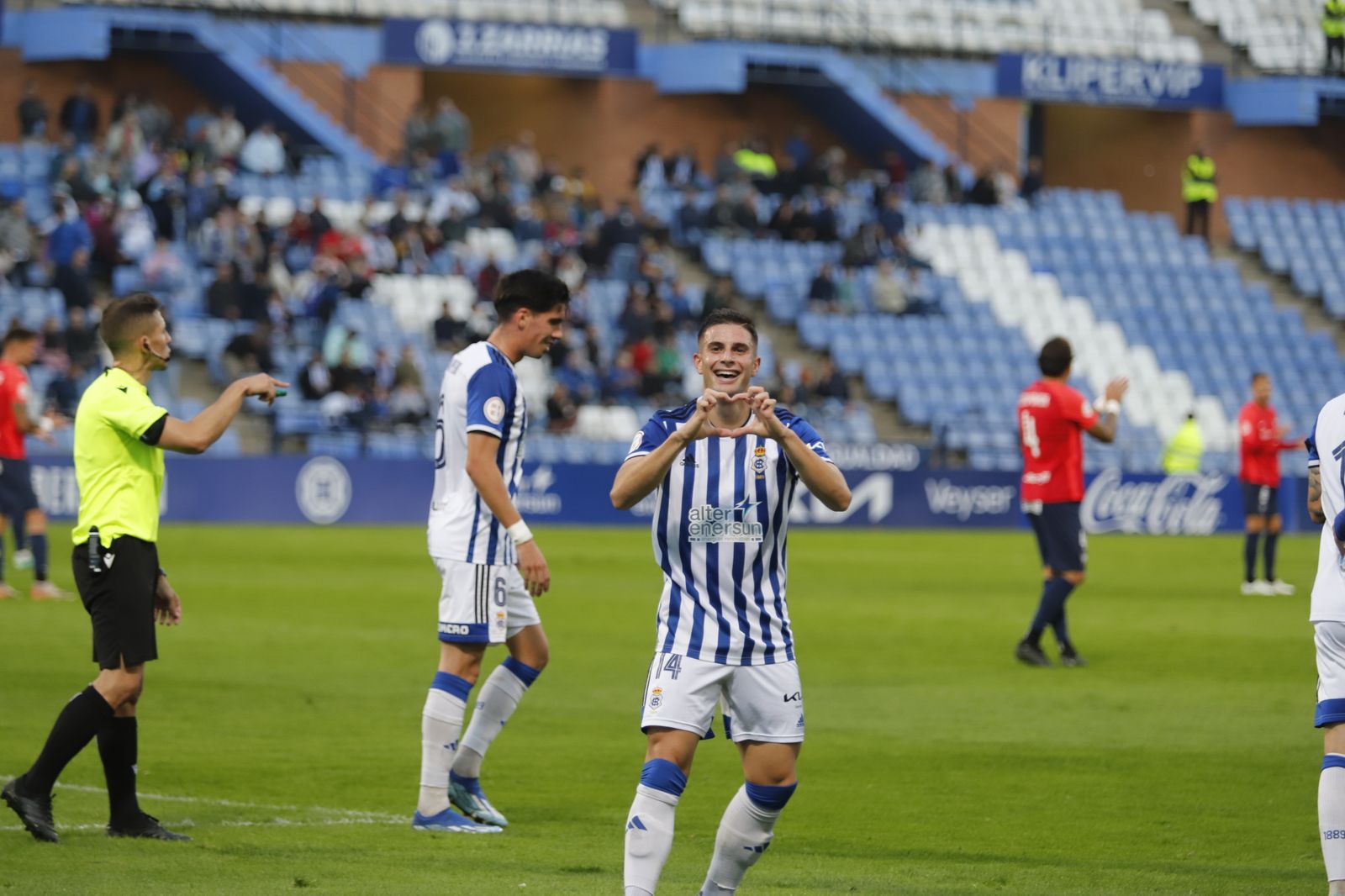 Imágenes del encuentro entre el Recreativo Huelva y el San Fernando