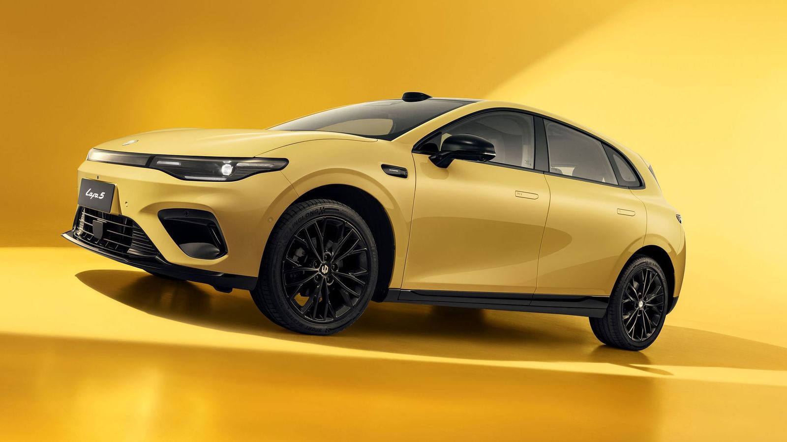 El B05 podría contar con una gama análoga a la del B10, es decir, tanto con un sistema de propulsión eléctrico como uno de autonomía ampliada, si bien este último no está confirmado aún y no llegaría durante 2025 en ningún caso..