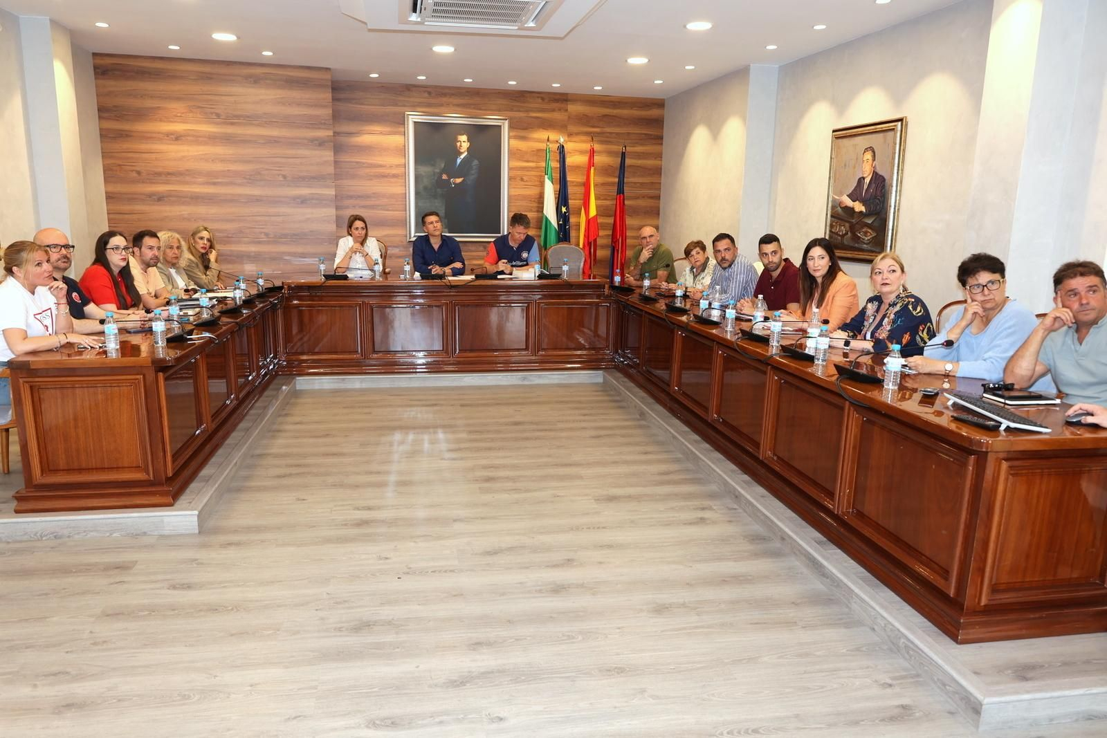 El equipo municipal de Torrox en el Salón de Plenos