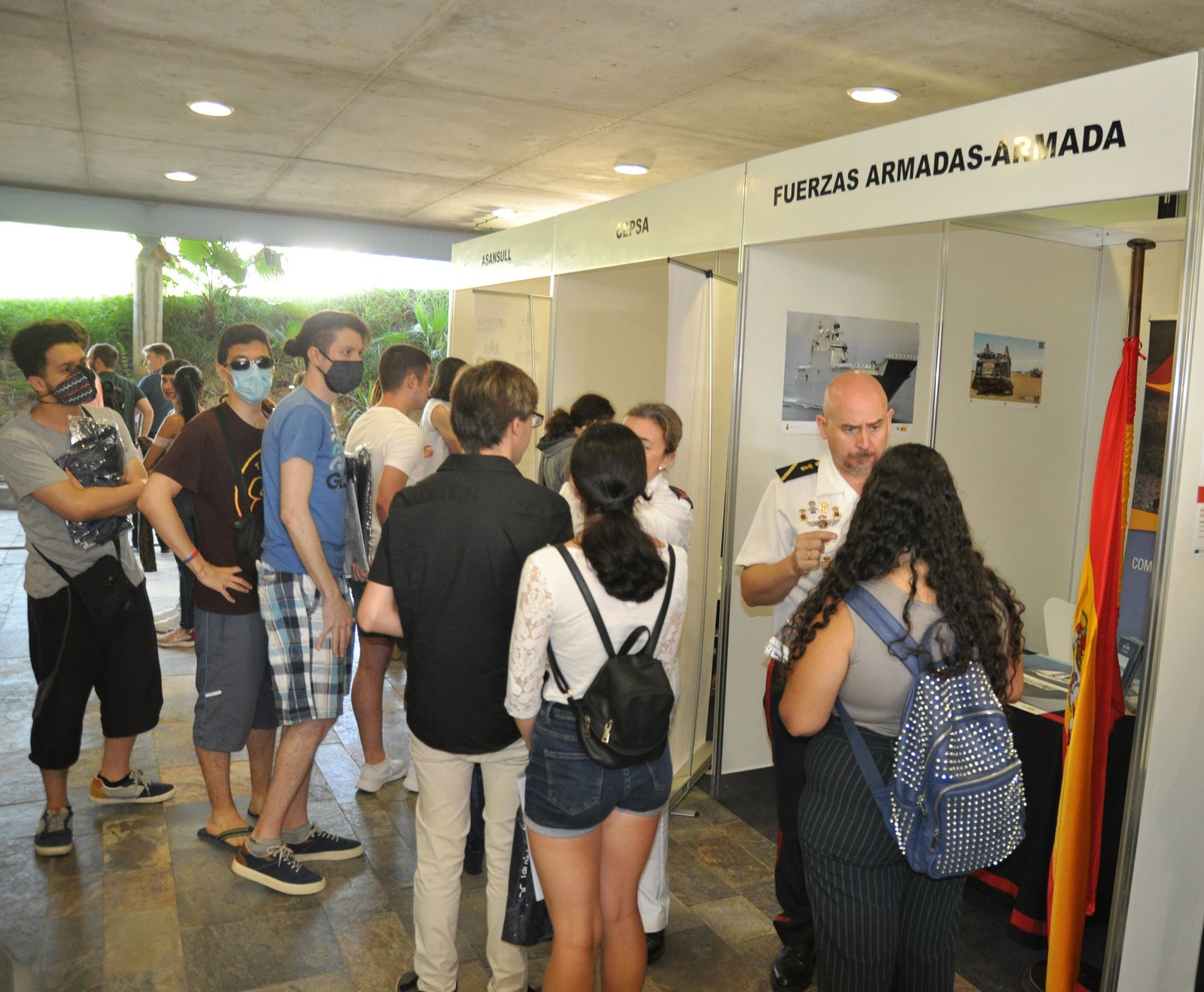 Puesto de la feria de empleo de la Cámara en 2022