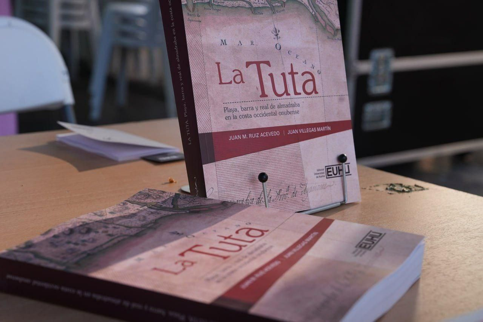 La obra 'La Tuta. Playa, barra y real de almadraba en la costa occidental onubense'.