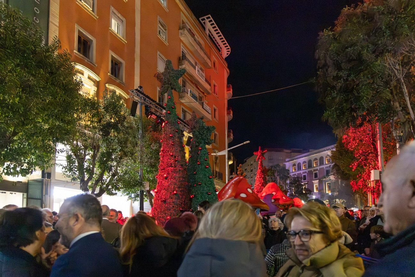 Inauguración en Jaén del alumbrado navideño "Centrylandia"