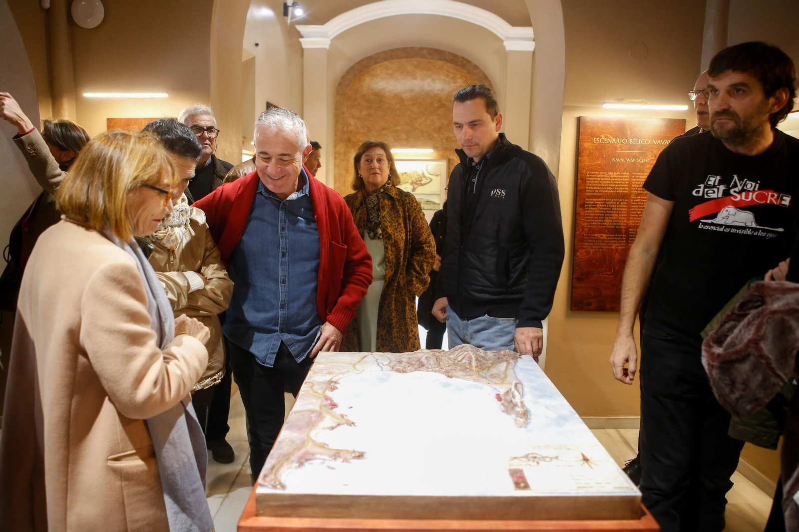 Fotos de la colección de Antonio Viñas de Roa en la capilla del Cristo de la Alameda de Algeciras