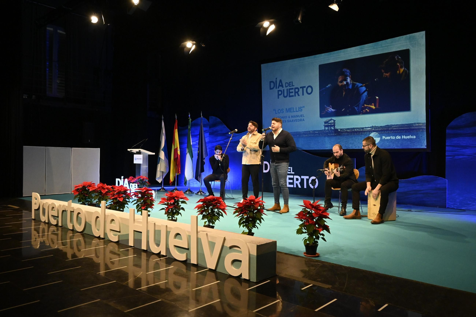 Imágenes del acto de celebración del Día del Puerto, en Huelva