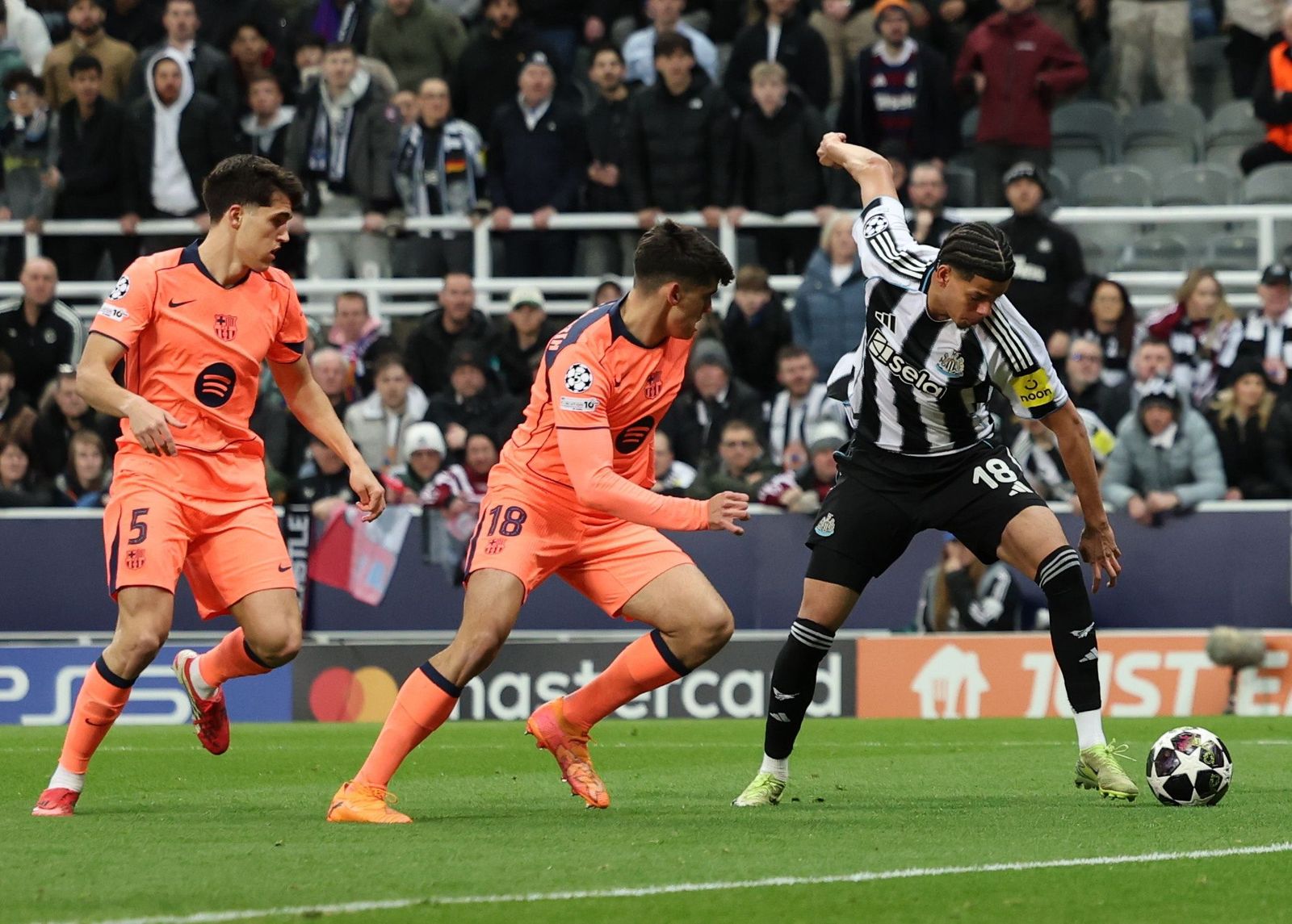 Las fotos del Newcastle-Barcelona