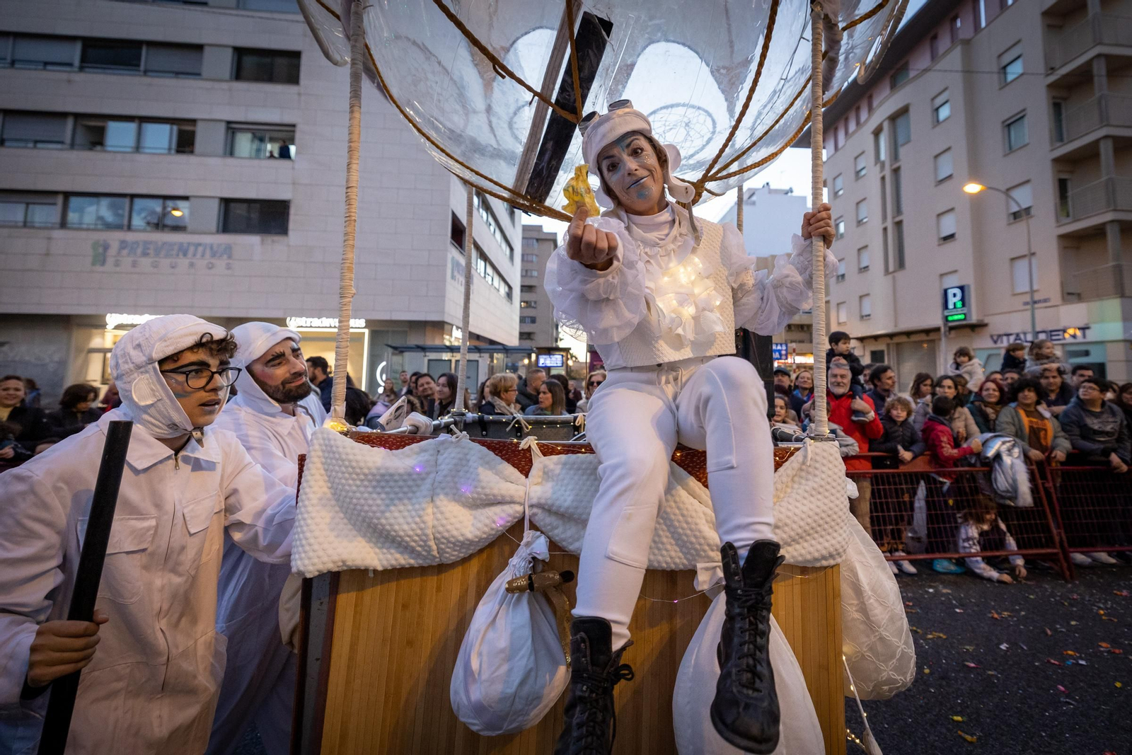 Todas las imágenes de la cabalgata de los Reyes Magos en Cádiz