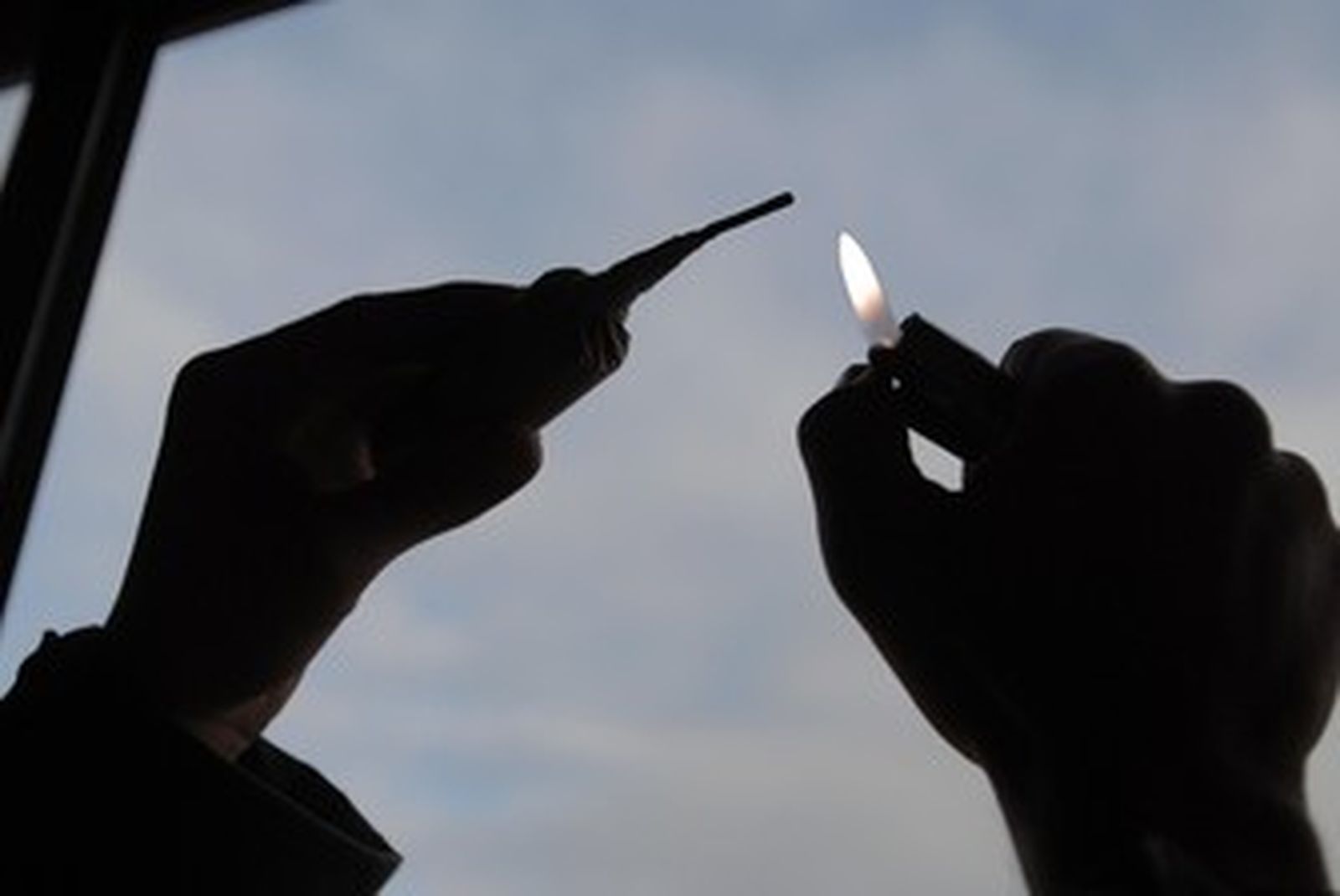 Encendido de un petardo.