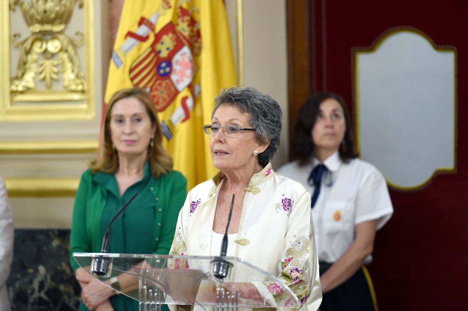 Rosa María Mateo durante su discurso.