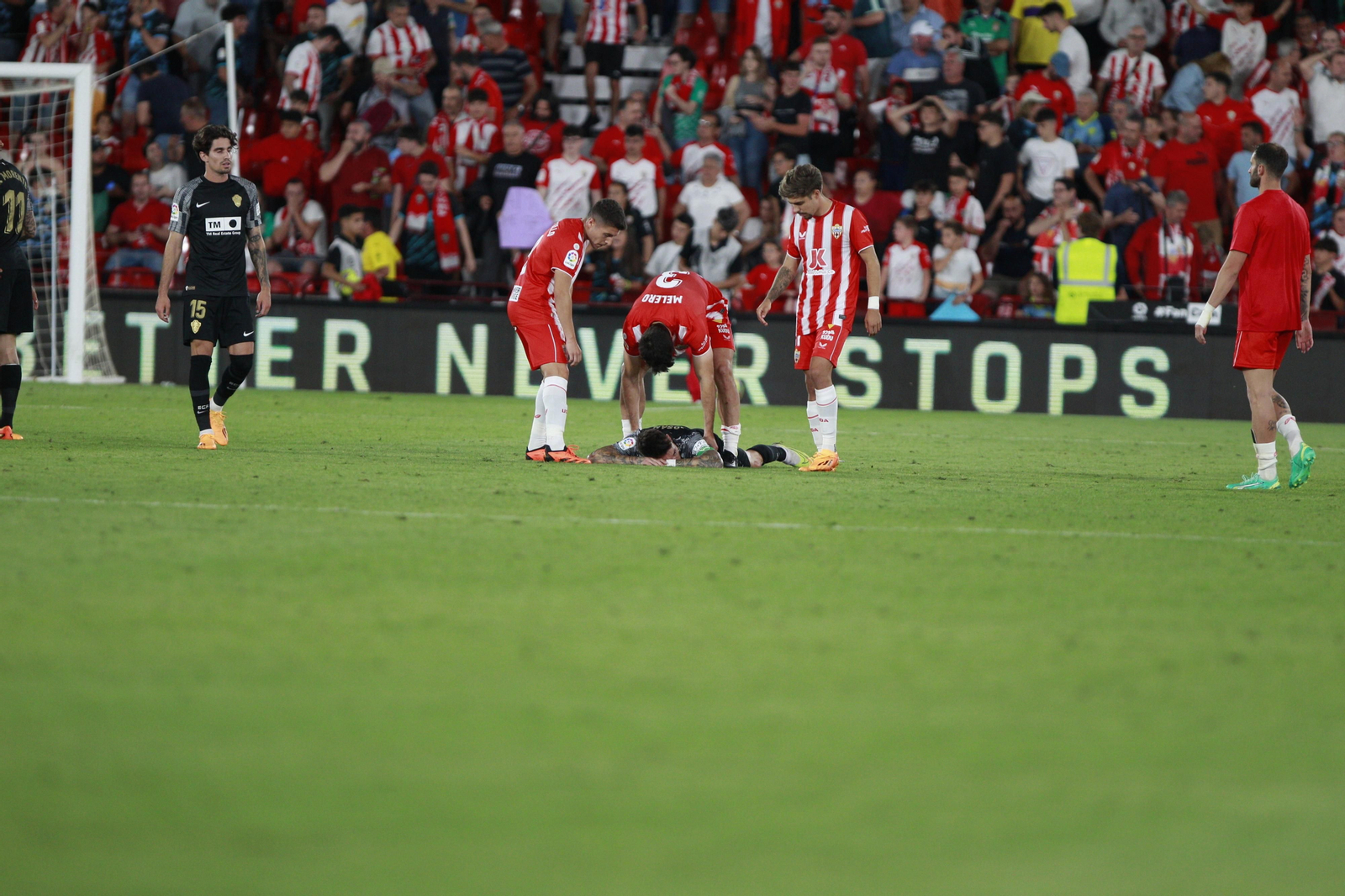 Imágenes del partido U.D. Almería-Elche C.F.