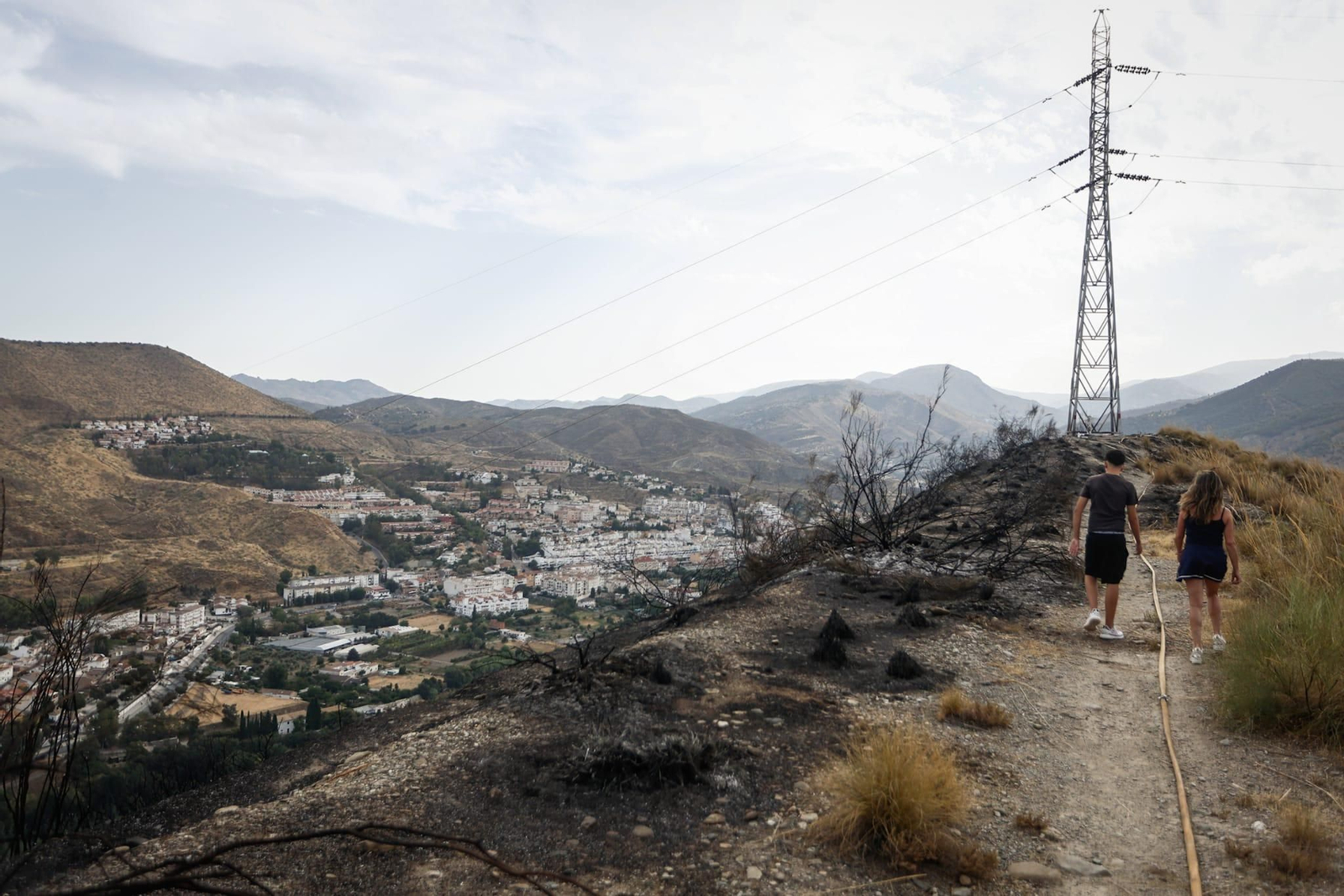 Las imágenes de la Fuente de la Bicha de Granada tras las llamas