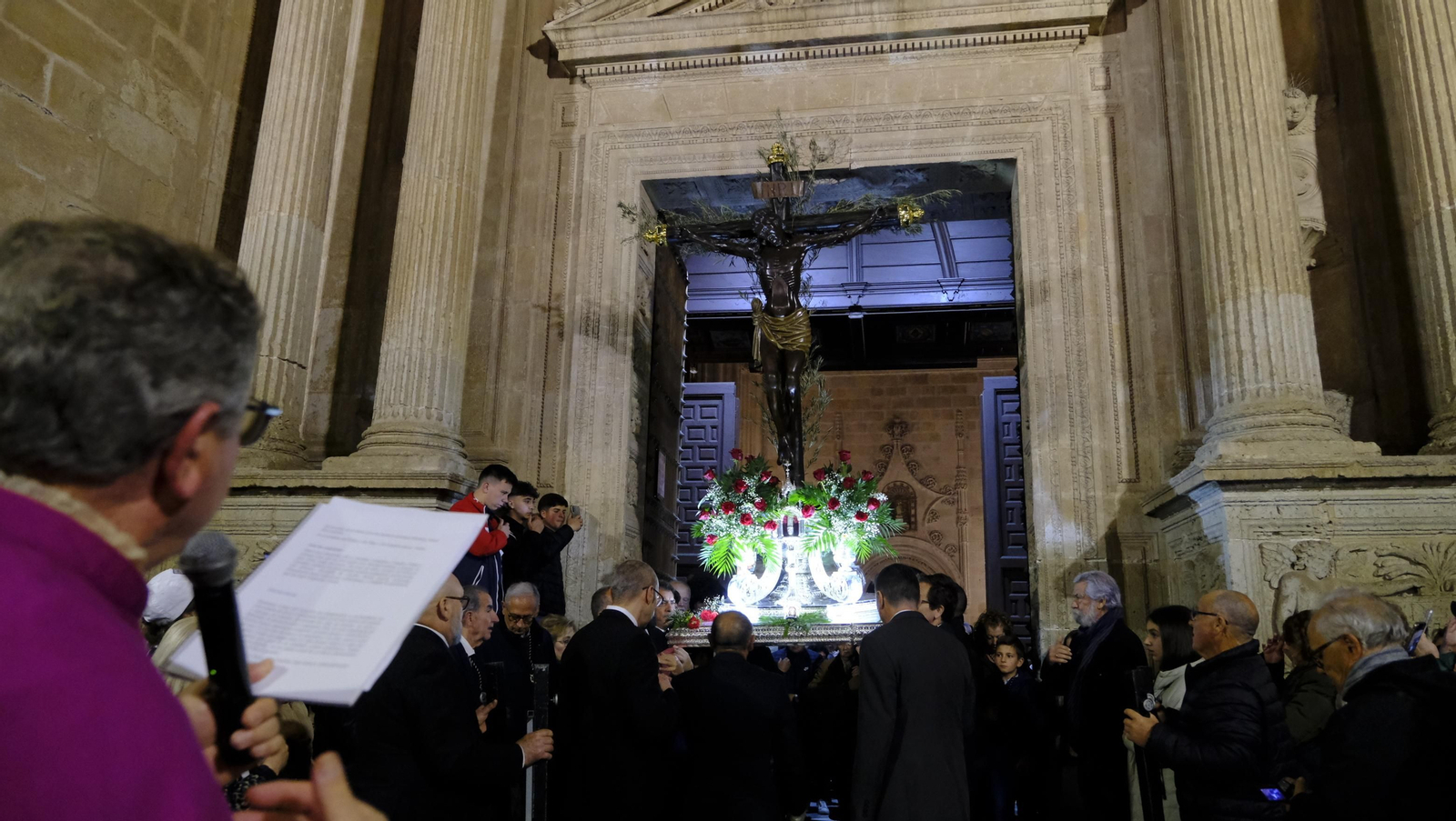 Las imágenes del Vía Crucis del Cristo de la Escucha