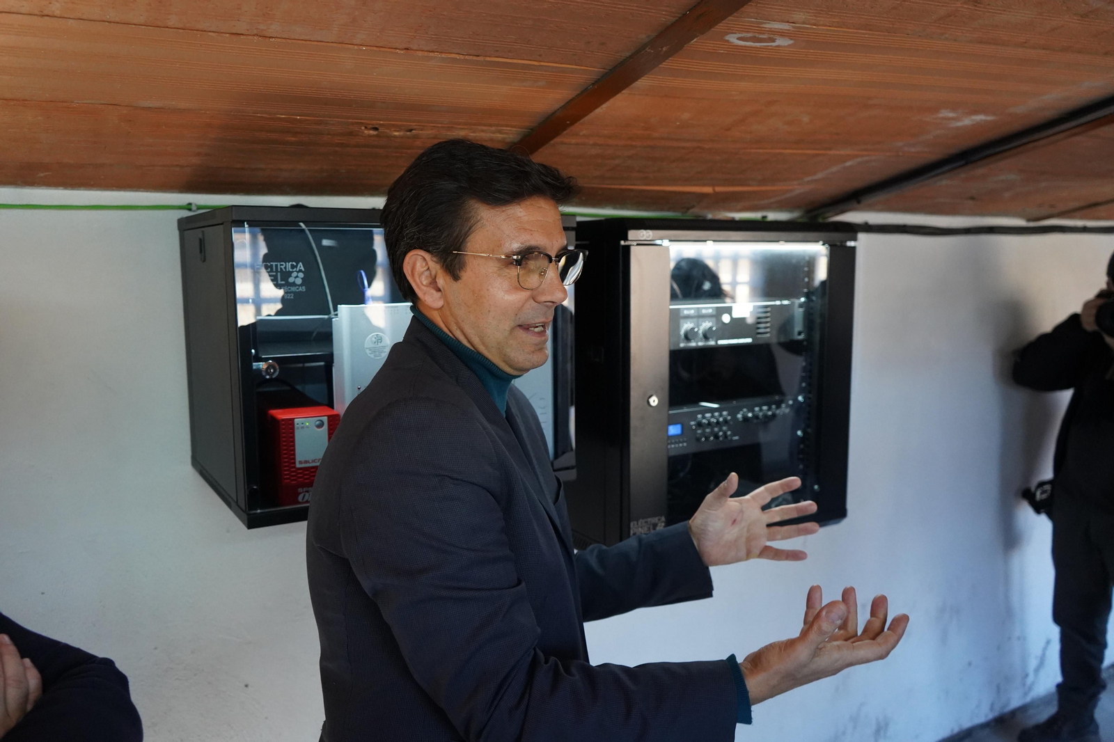 El alcalde de Granada, Paco Cuenca, en una comparecencia pública este martes. El alcalde de Granada, Paco Cuenca, en una comparecencia pública este martes.