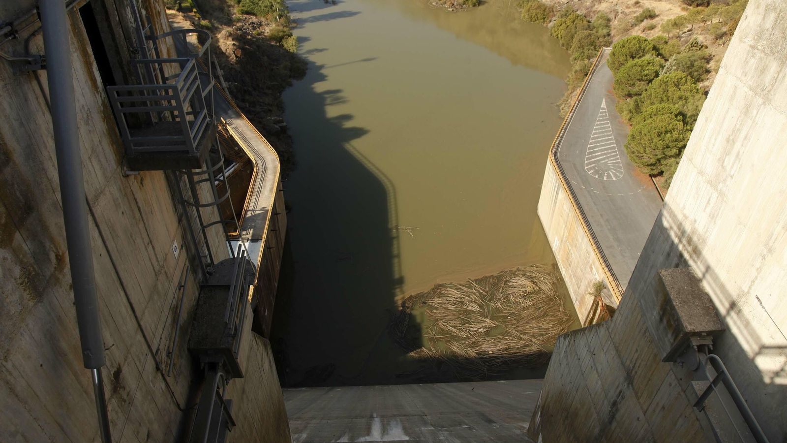 Las presas cada vez tienen menos recursos hídricos.